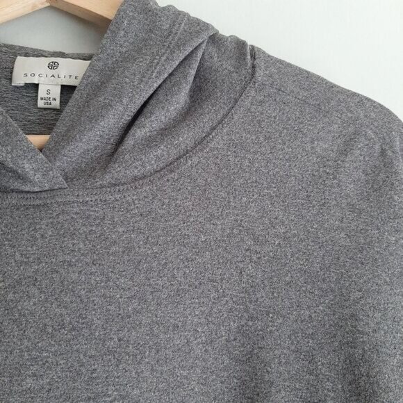 SOCIALITE Oversized Boxy Crop Hoodie Top Solid Grey Sz S - Picture 5 of 10